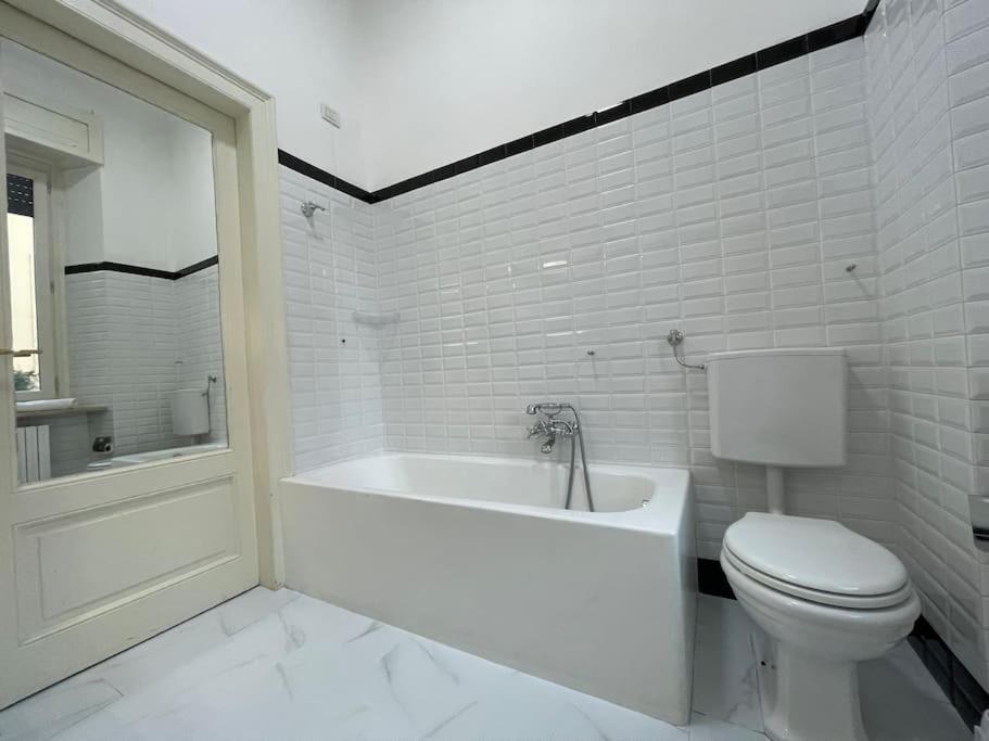 Bg Central President Suite Con Parcheggio - Vista Citta Alta Бергамо Екстер'єр фото