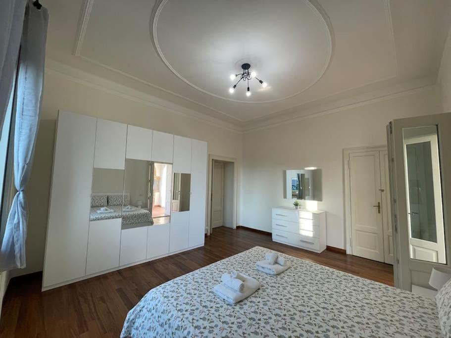 Bg Central President Suite Con Parcheggio - Vista Citta Alta Бергамо Екстер'єр фото